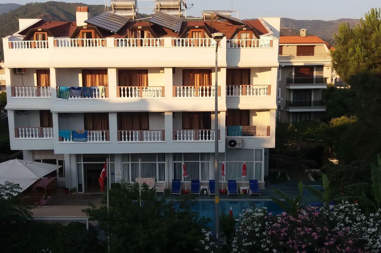 Uenver Hotel Adana Exterior foto