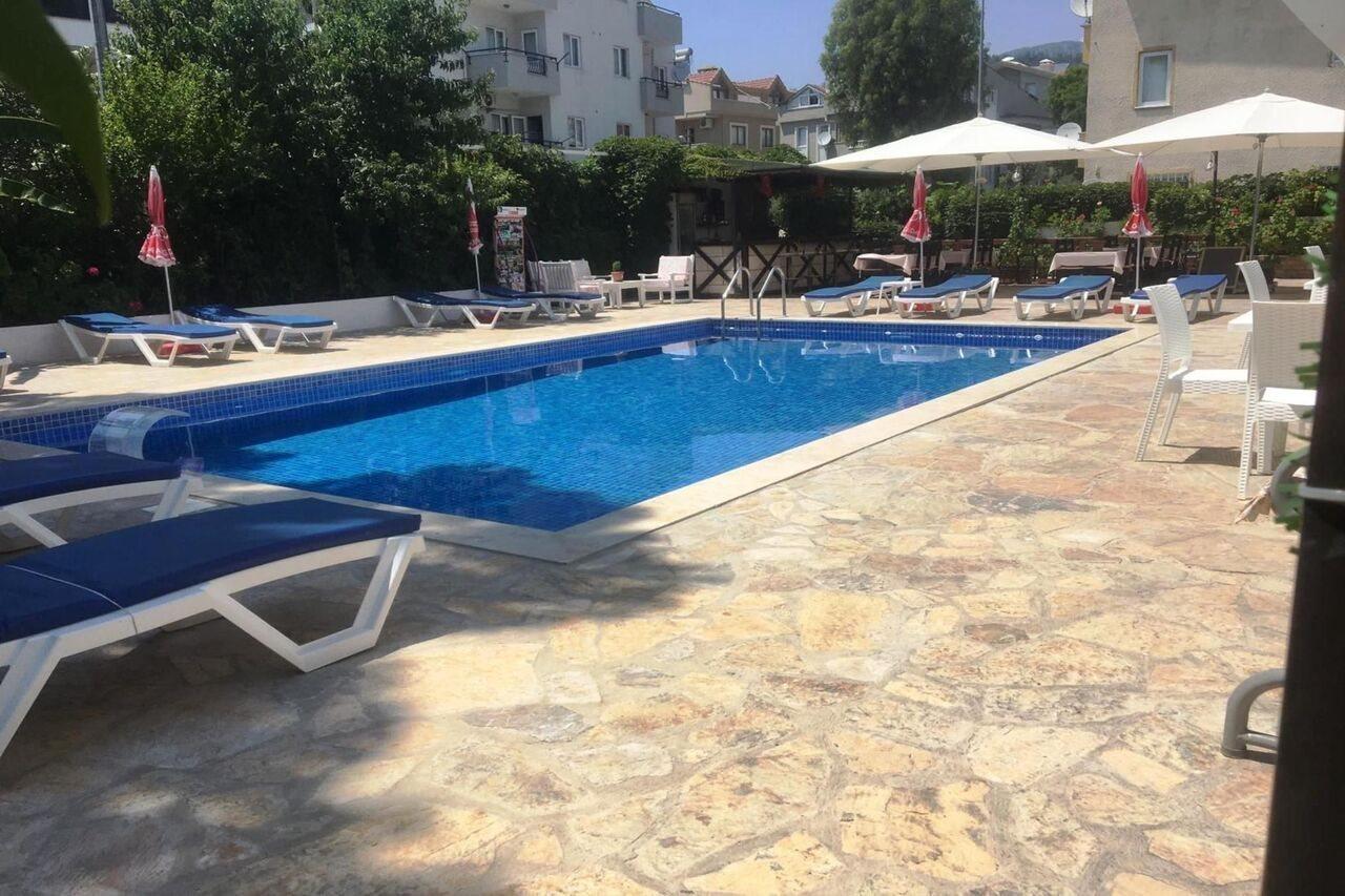 Uenver Hotel Adana Exterior foto