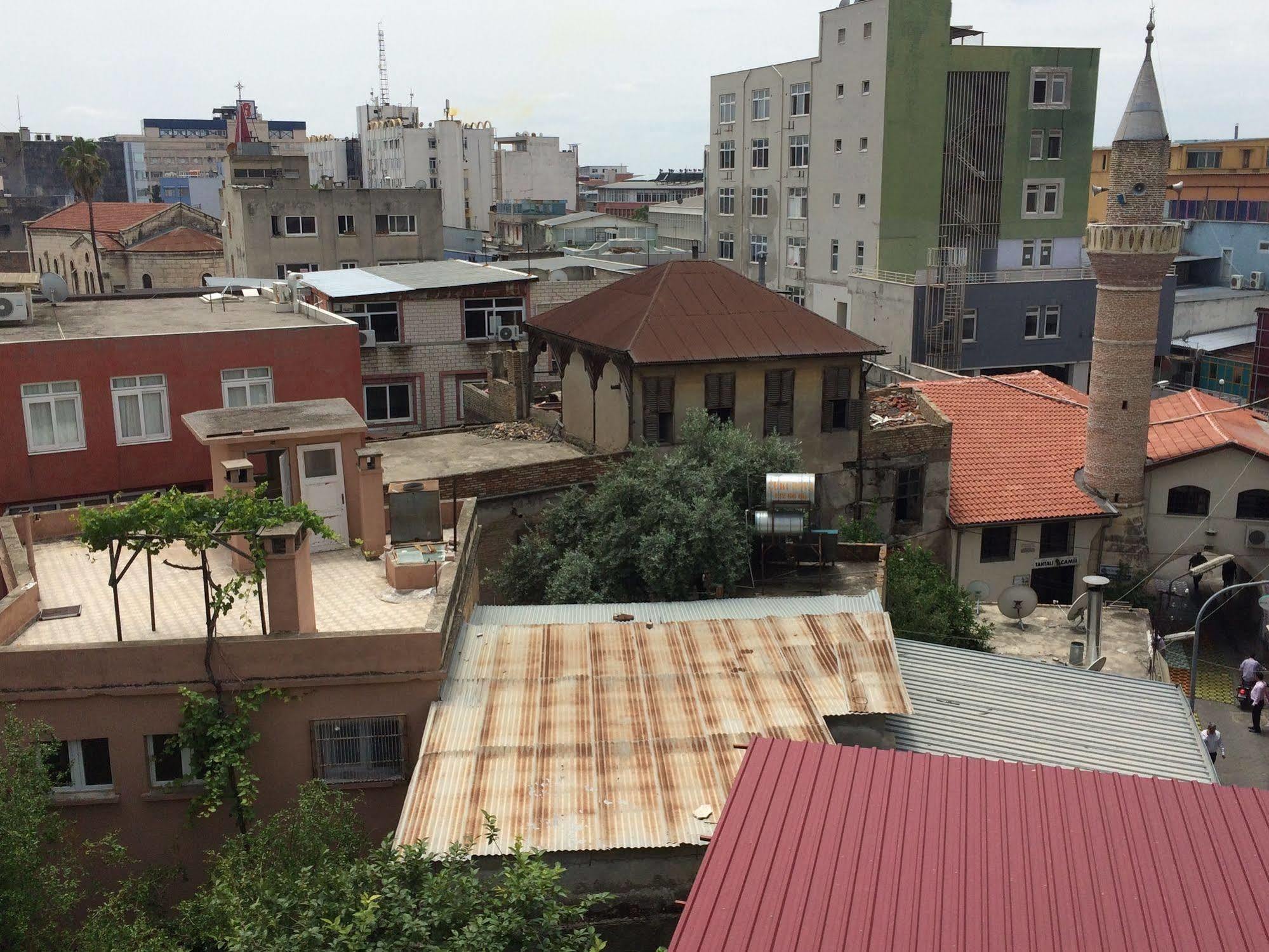 Uenver Hotel Adana Exterior foto